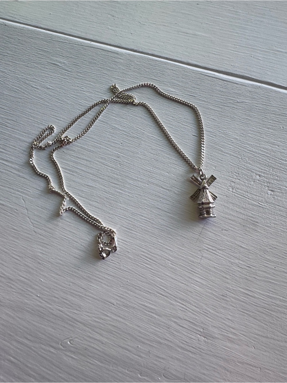 VINTAGE stamped S925 Silver Windmill Pendant Necklace - Picture 4 of 4